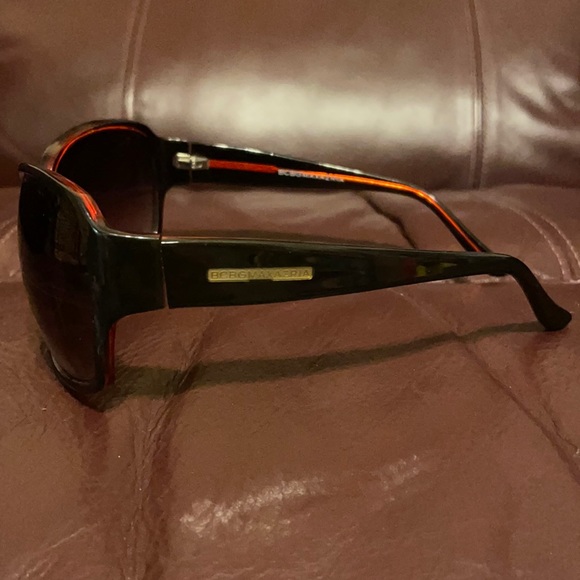 Black BCBG Max Azria sunglasses w/ red accents - Picture 7 of 16